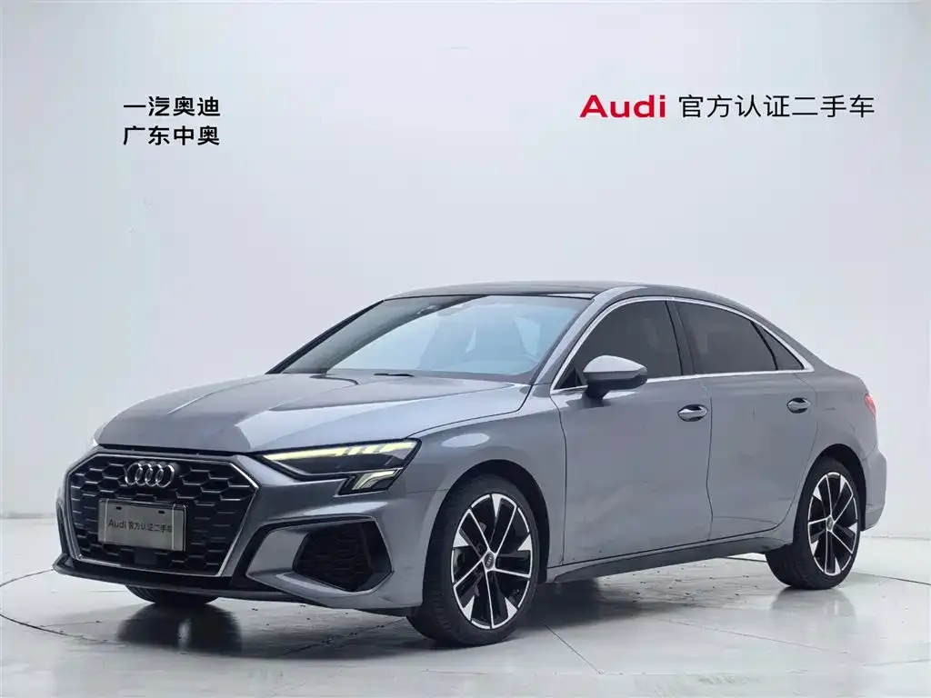 Audi A3 — фото 1