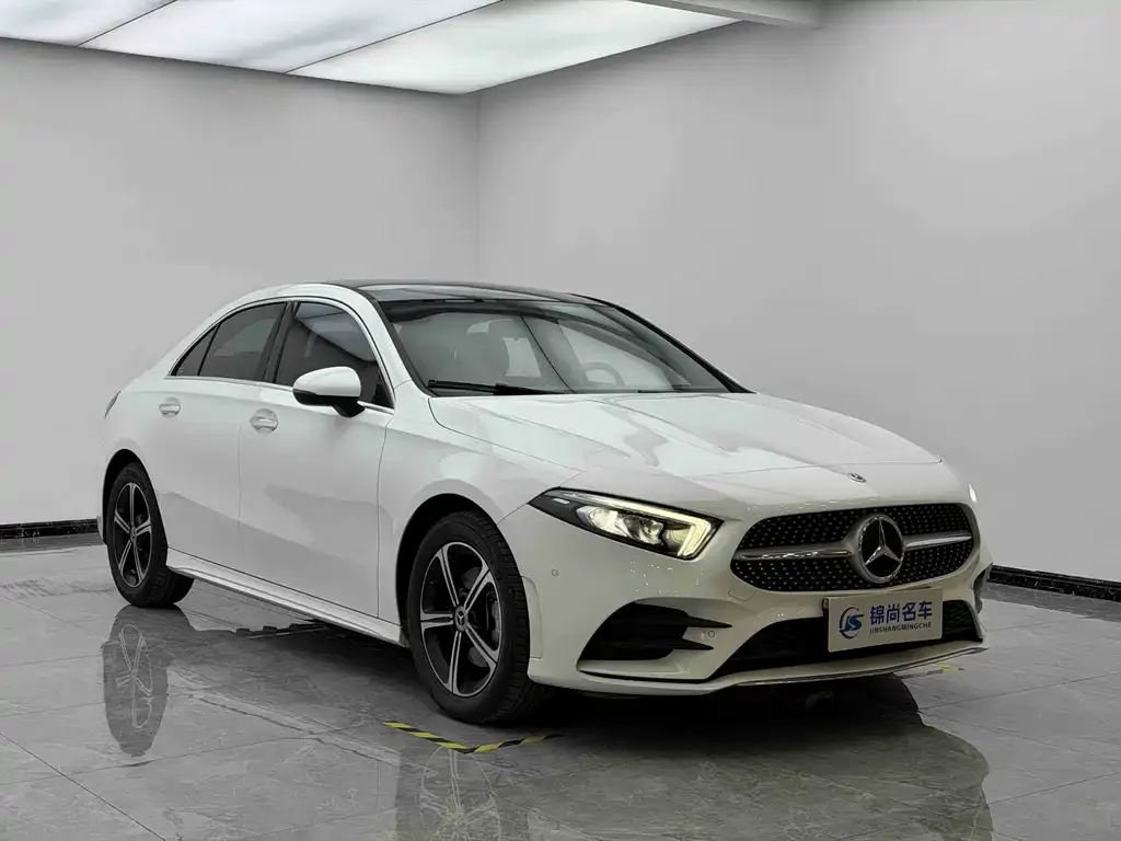 Mercedes-Benz A-Class — фото 8