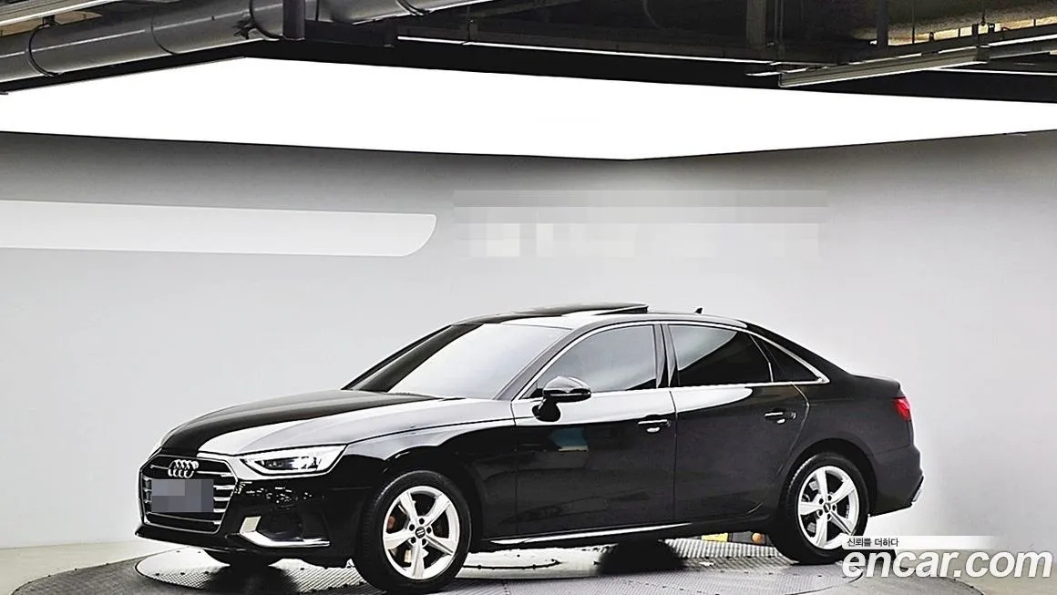 Audi A4 — фото 7