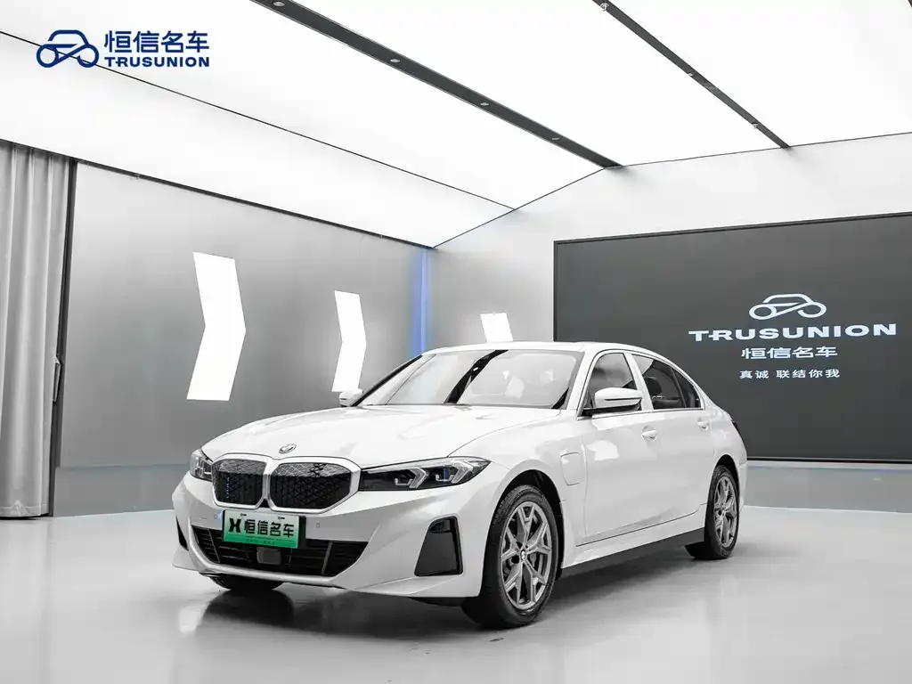 BMW i3 — фото 1
