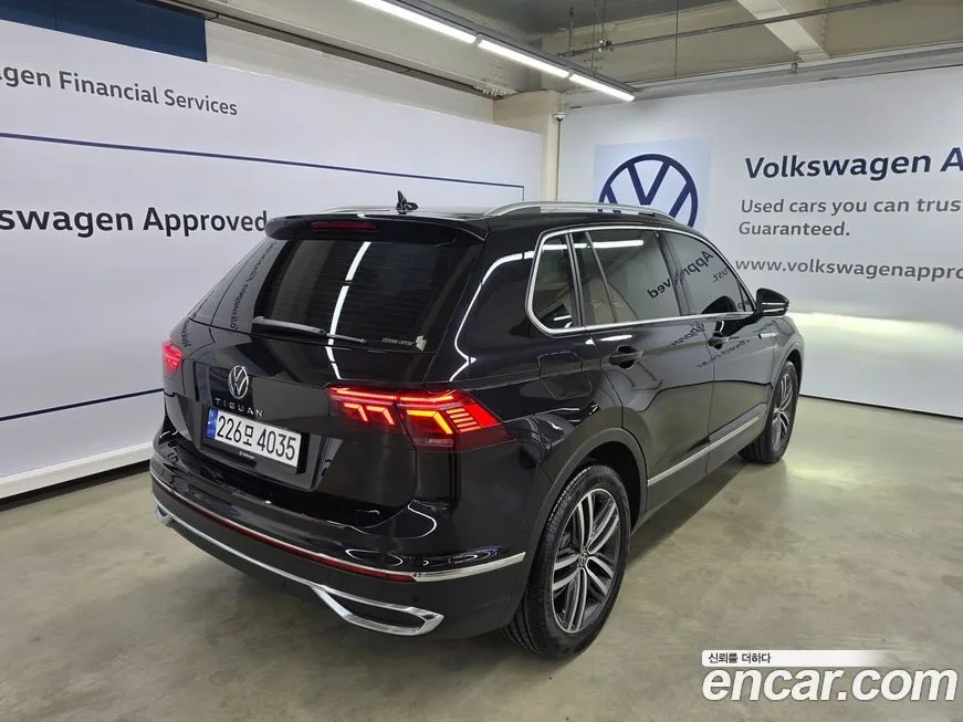 Volkswagen Tiguan — фото 6