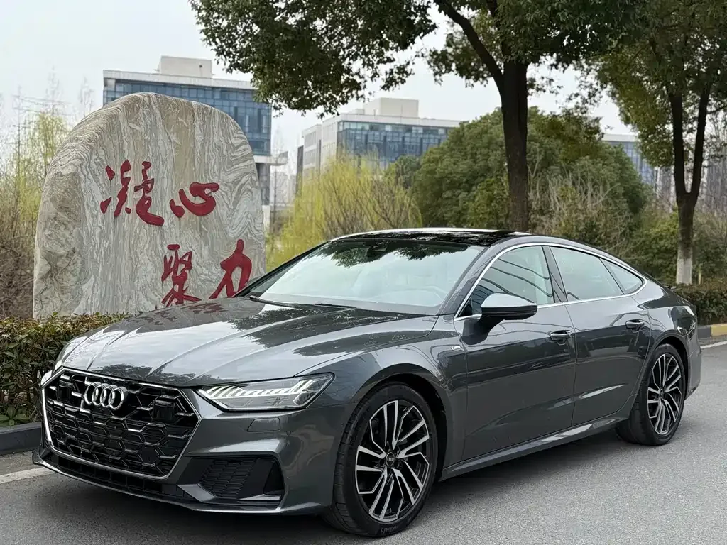 Audi A7 — фото 1