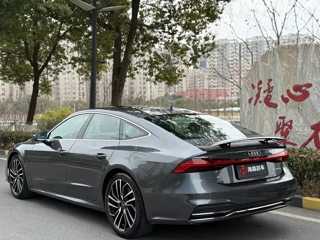 Audi A7 — фото 8