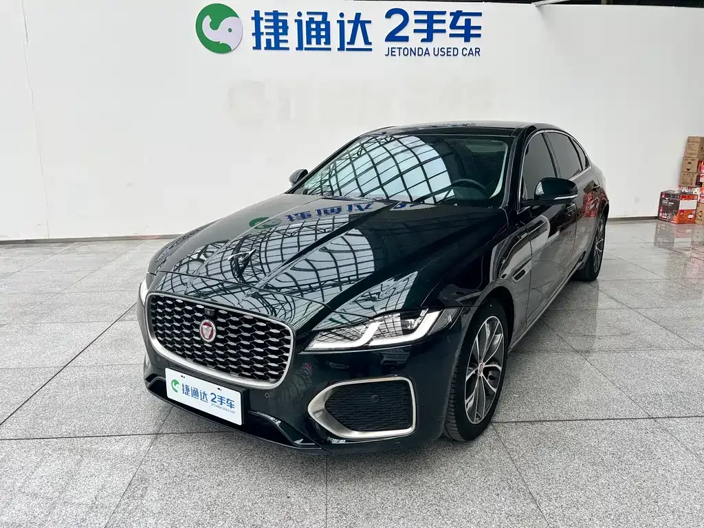 Jaguar XFL