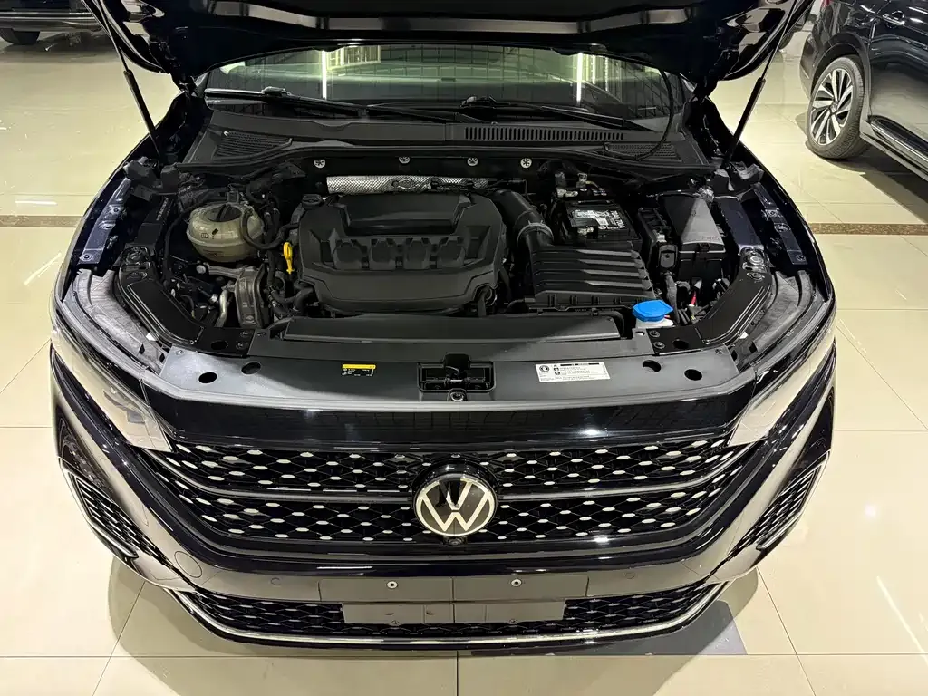 Volkswagen Passat 2024 из CN, фото 6