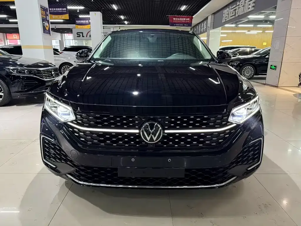 Volkswagen Passat 2024 из CN, фото 10
