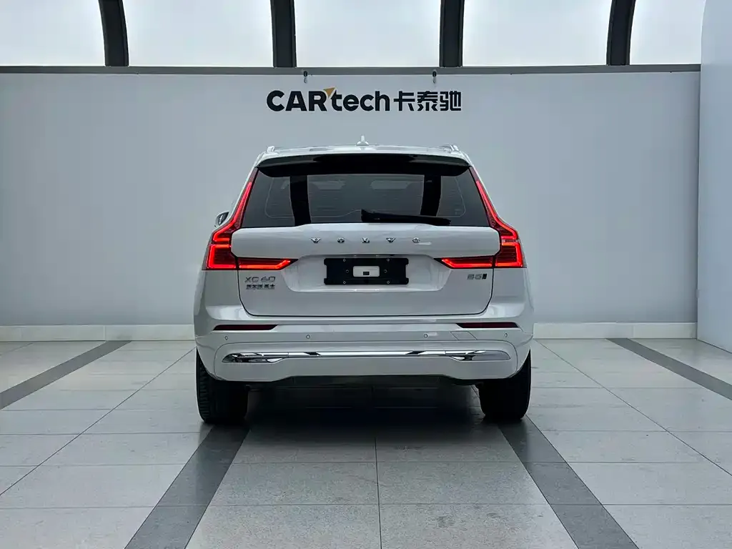 Volvo XC60 2022 из CN, фото 3