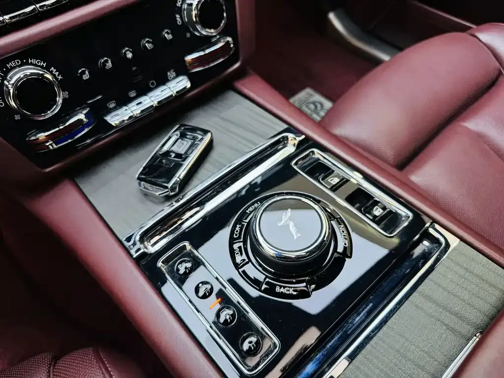 Rolls-Royce Ghost 2021 из CN, фото 7