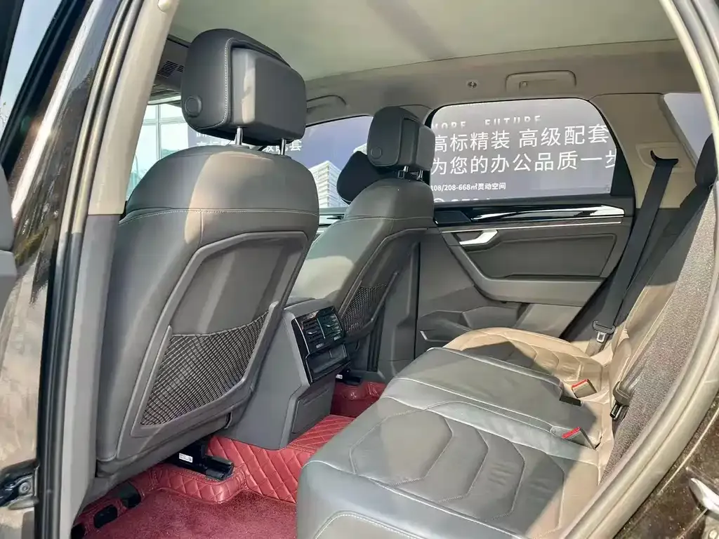 Volkswagen Touareg 2021 из CN, фото 7