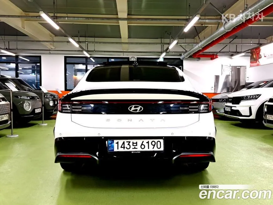 Hyundai Sonata 2024 из KR, фото 2