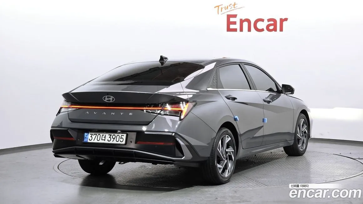 Hyundai AVANTE — фото 3