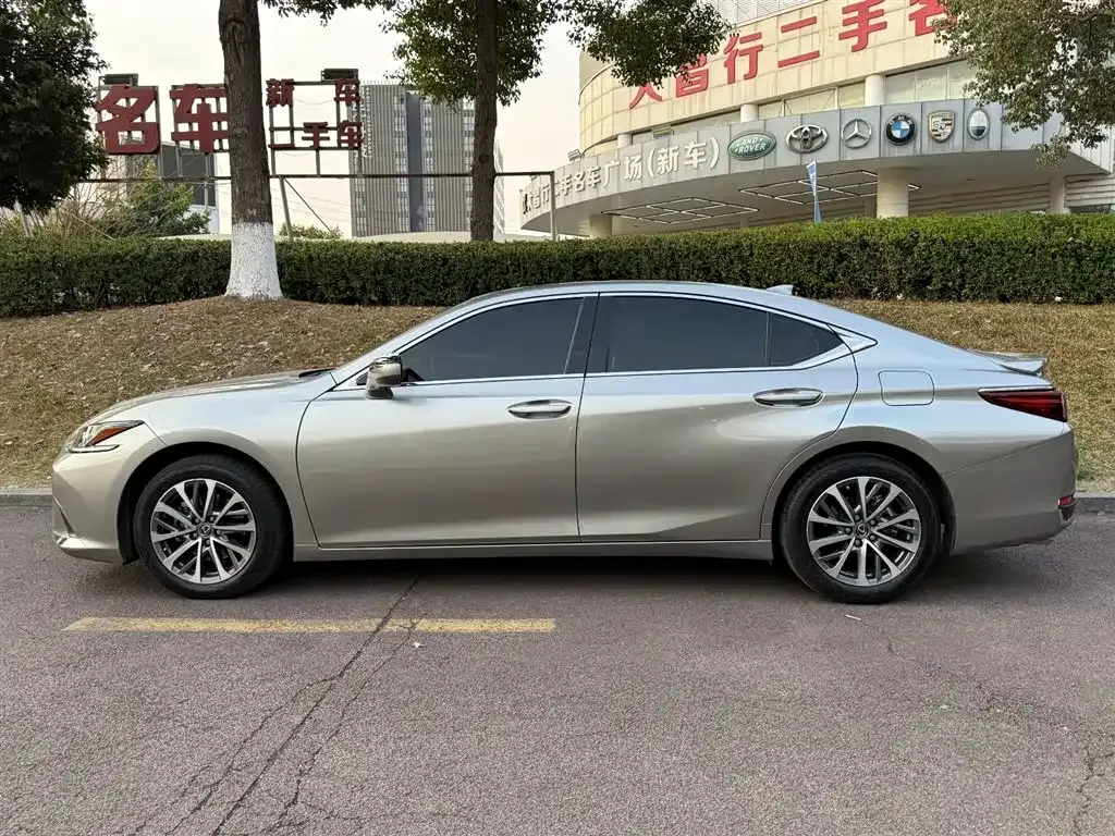 Lexus ES 2021 из CN, фото 5