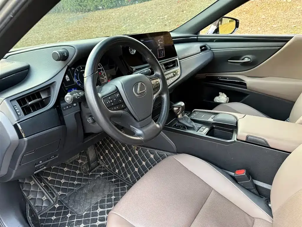 Lexus ES 2021 из CN, фото 10