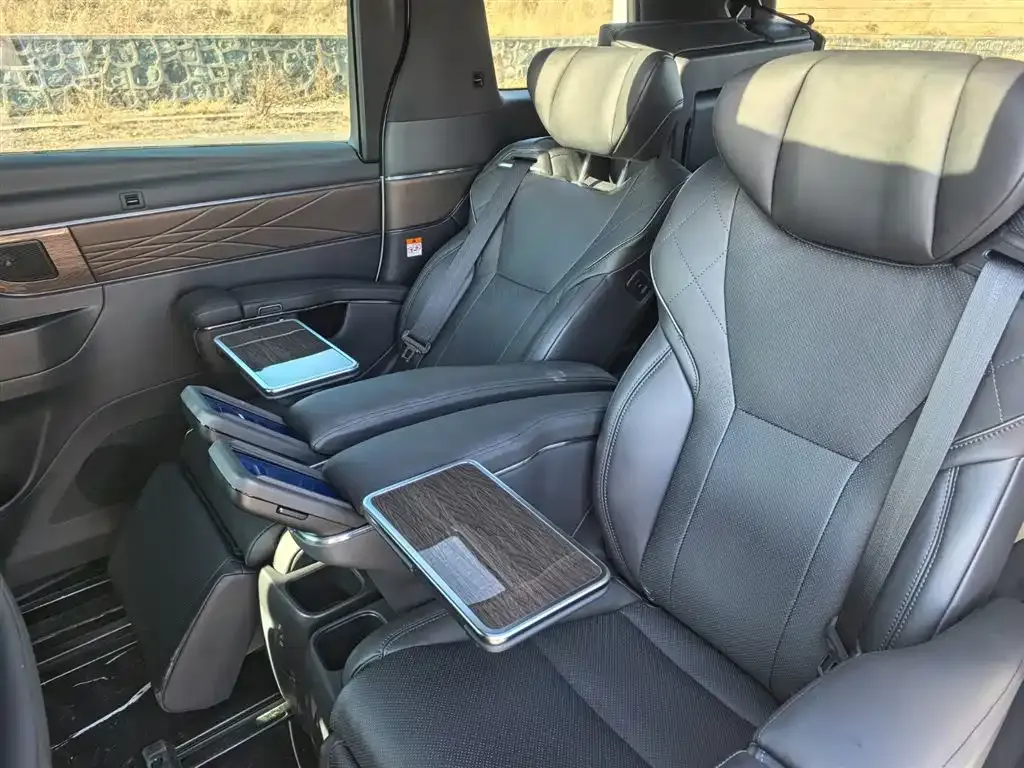 Toyota Alphard 2026 из CN, фото 3