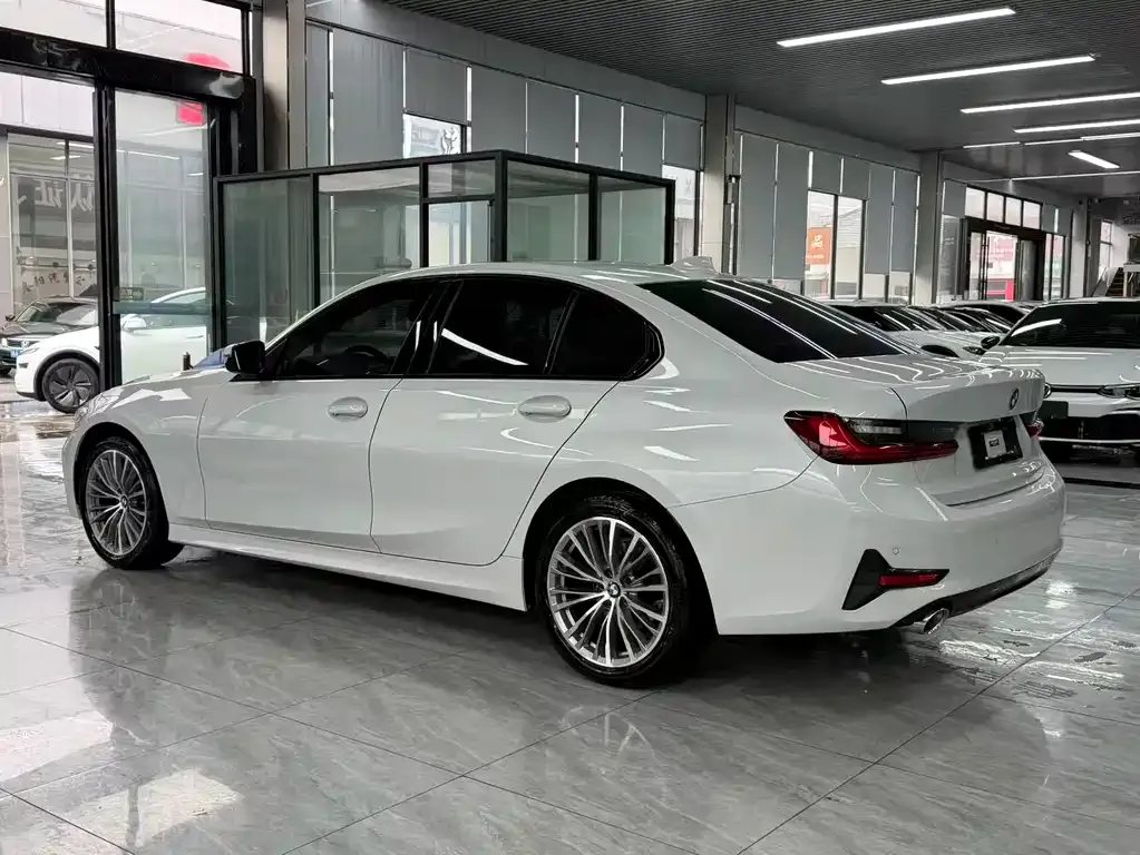 BMW 3 Series — фото 10