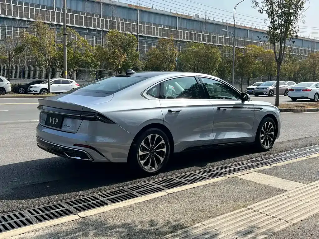 Lincoln Z 2024 из CN, фото 6