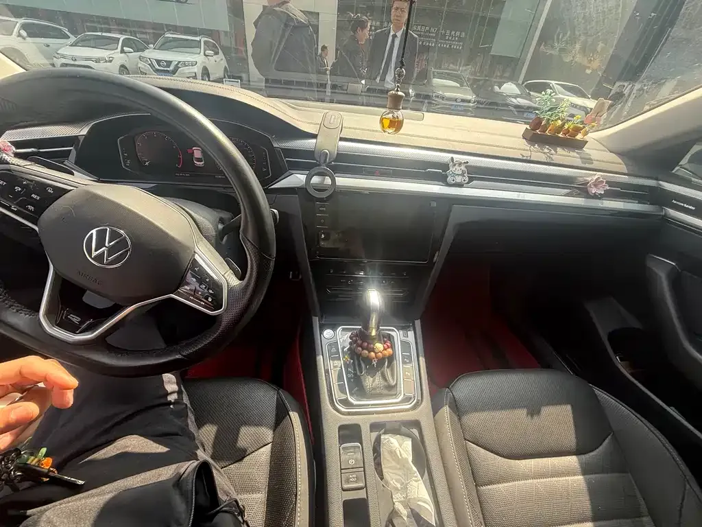 Volkswagen CC 2023 из CN, фото 3