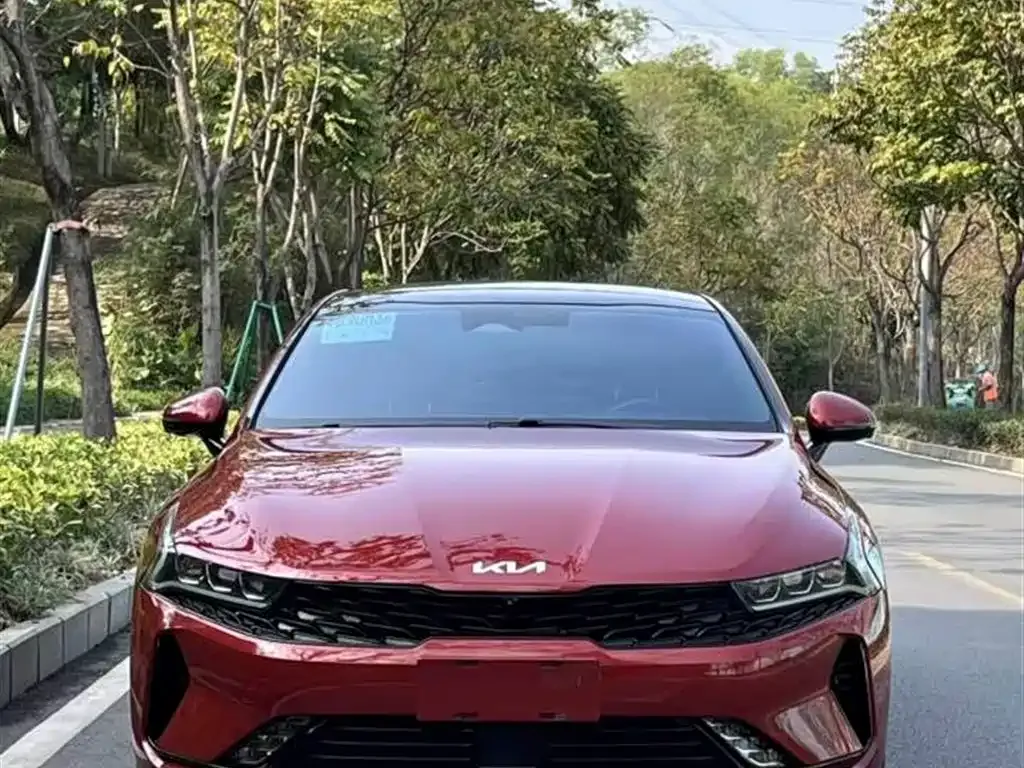 Kia K5 2021 из CN, фото 1