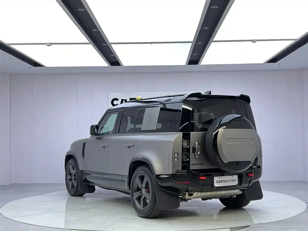 Land Rover Defender — фото 2