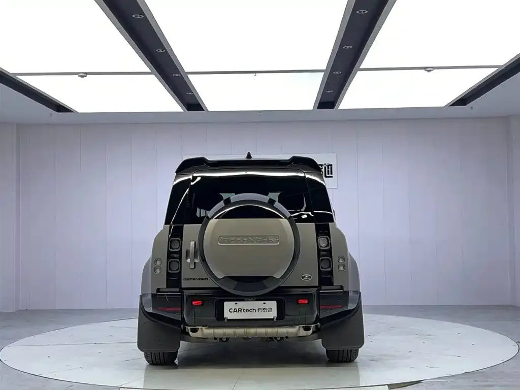 Land Rover Defender — фото 5