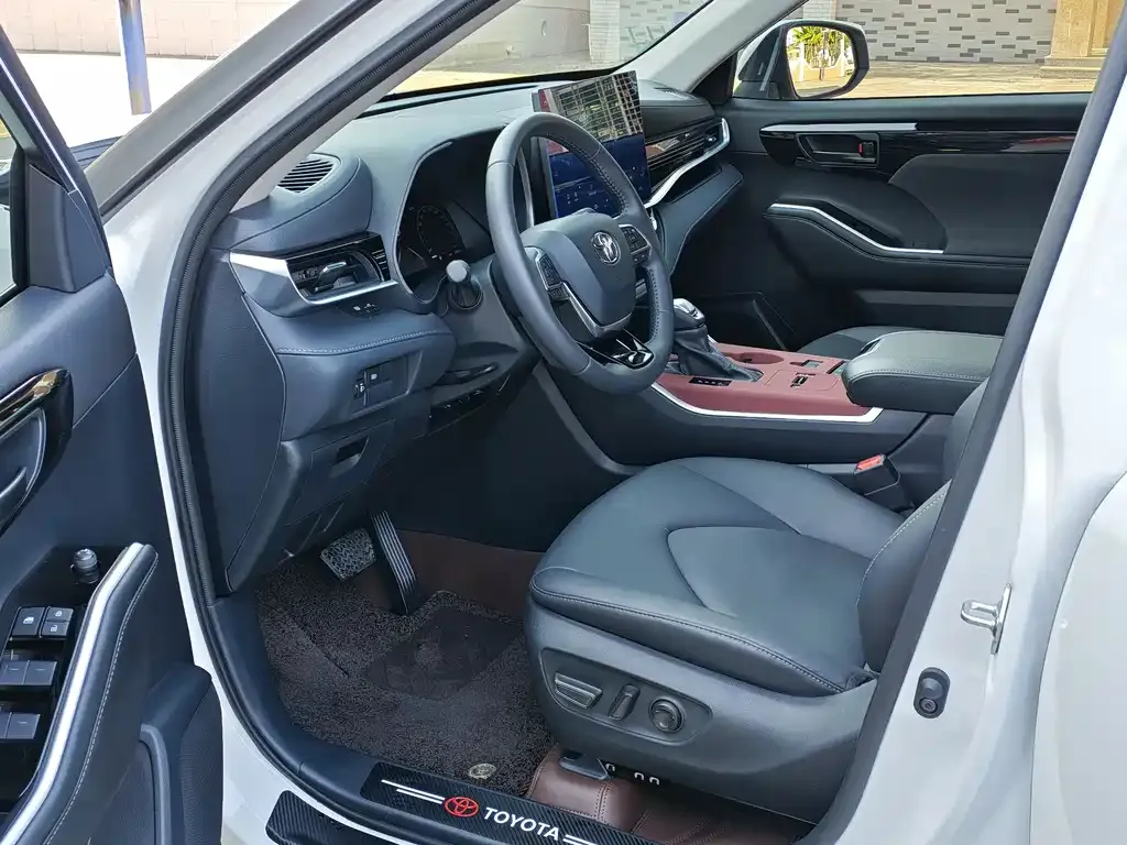 Toyota Highlander 2025 из CN, фото 3