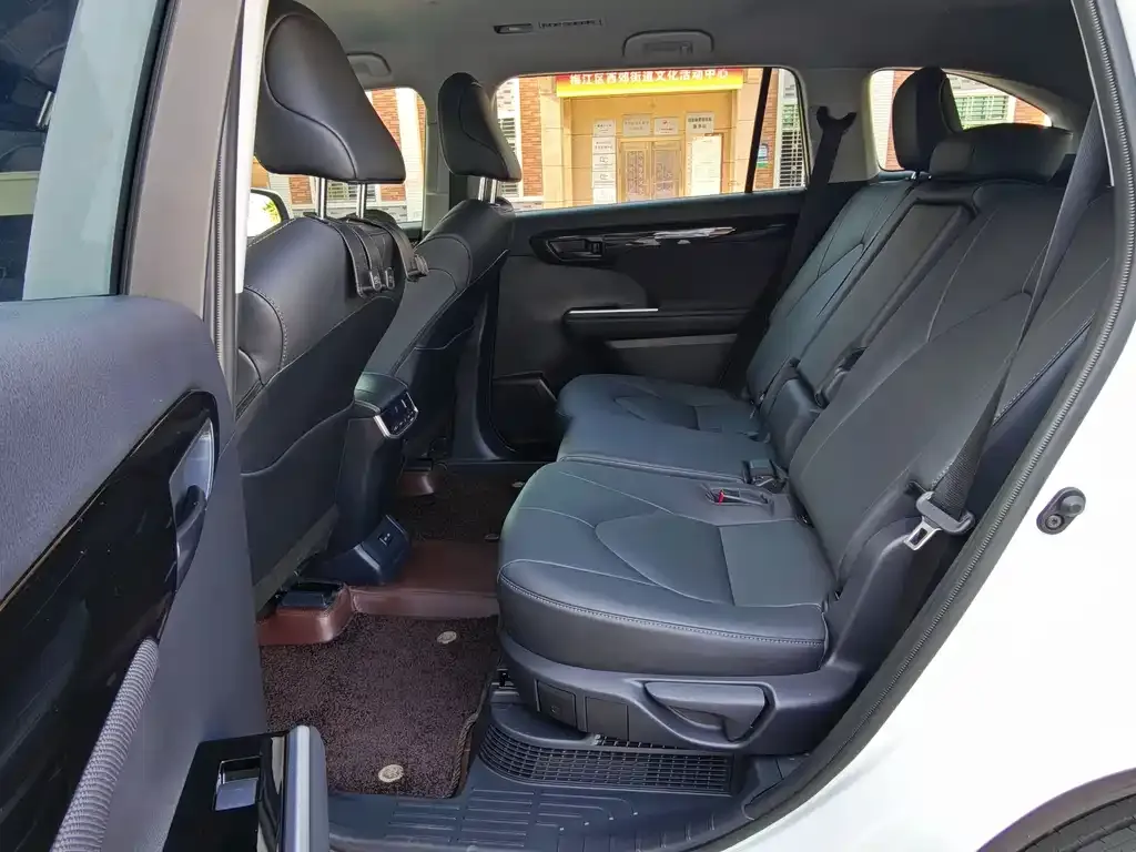 Toyota Highlander 2025 из CN, фото 5