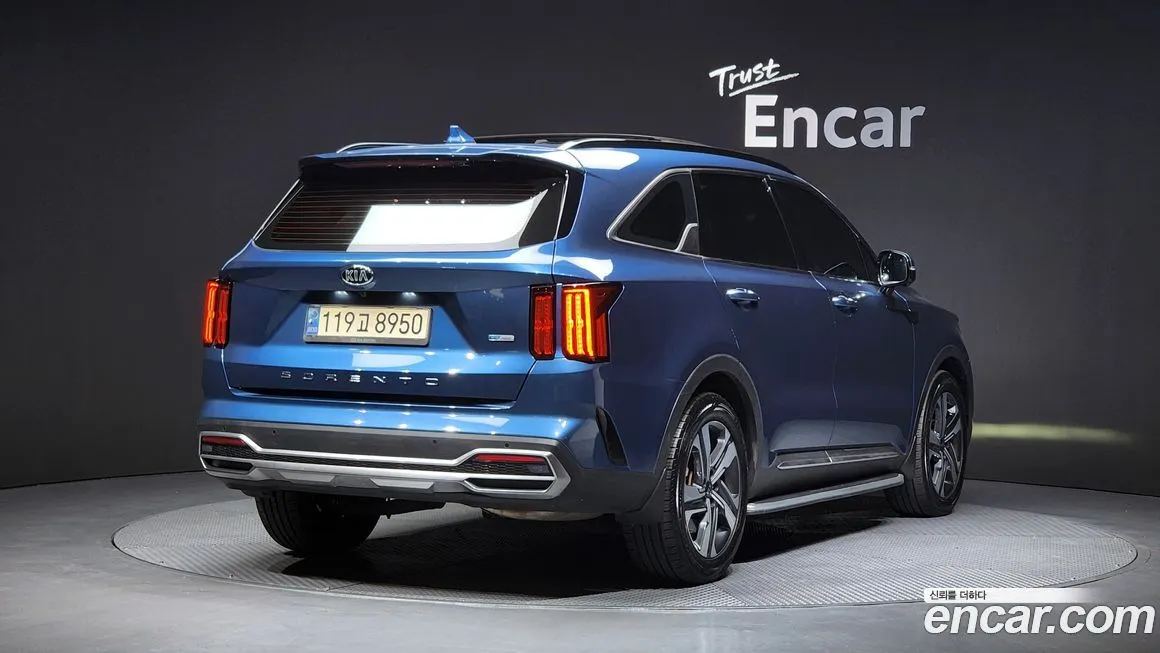 Kia Sorento — фото 3