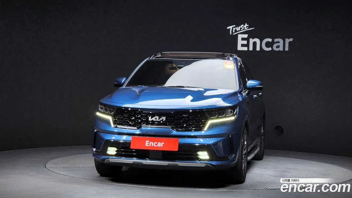 Kia Sorento — фото 6