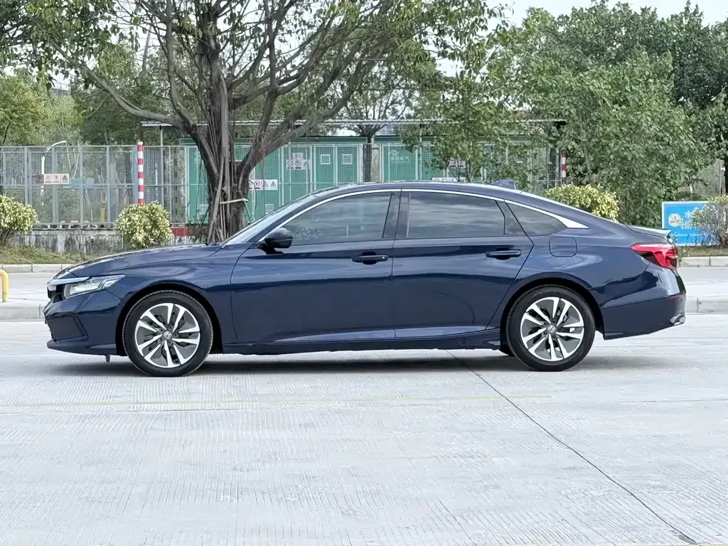 Honda Inspire — фото 10