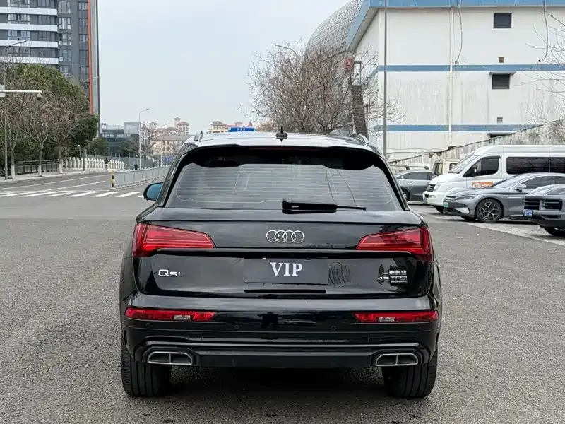 Audi Q5L 2023 из CN, фото 9