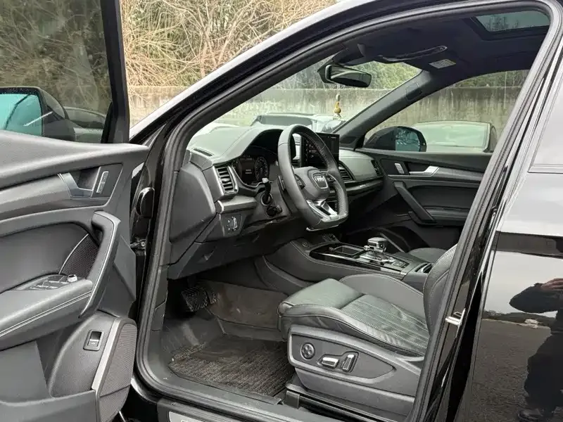 Audi Q5L 2023 из CN, фото 3