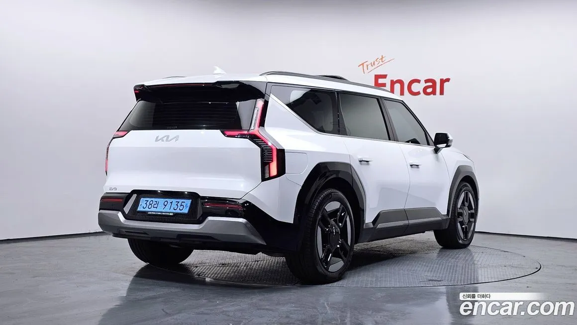 Kia EV9 2024 из KR, фото 4