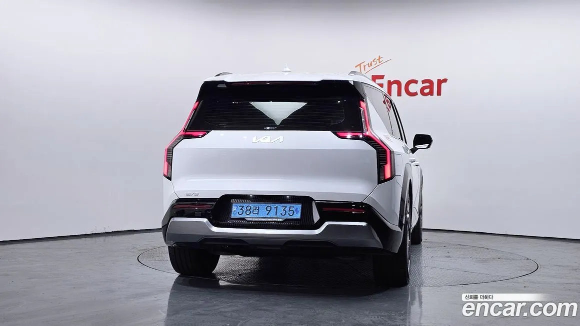 Kia EV9 2024 из KR, фото 8