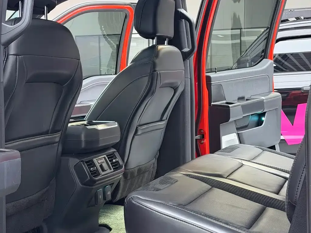 Ford F-150 Raptor 2024 из CN, фото 3