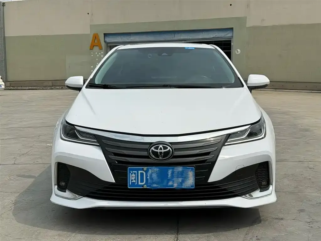 Toyota Allion — фото 1