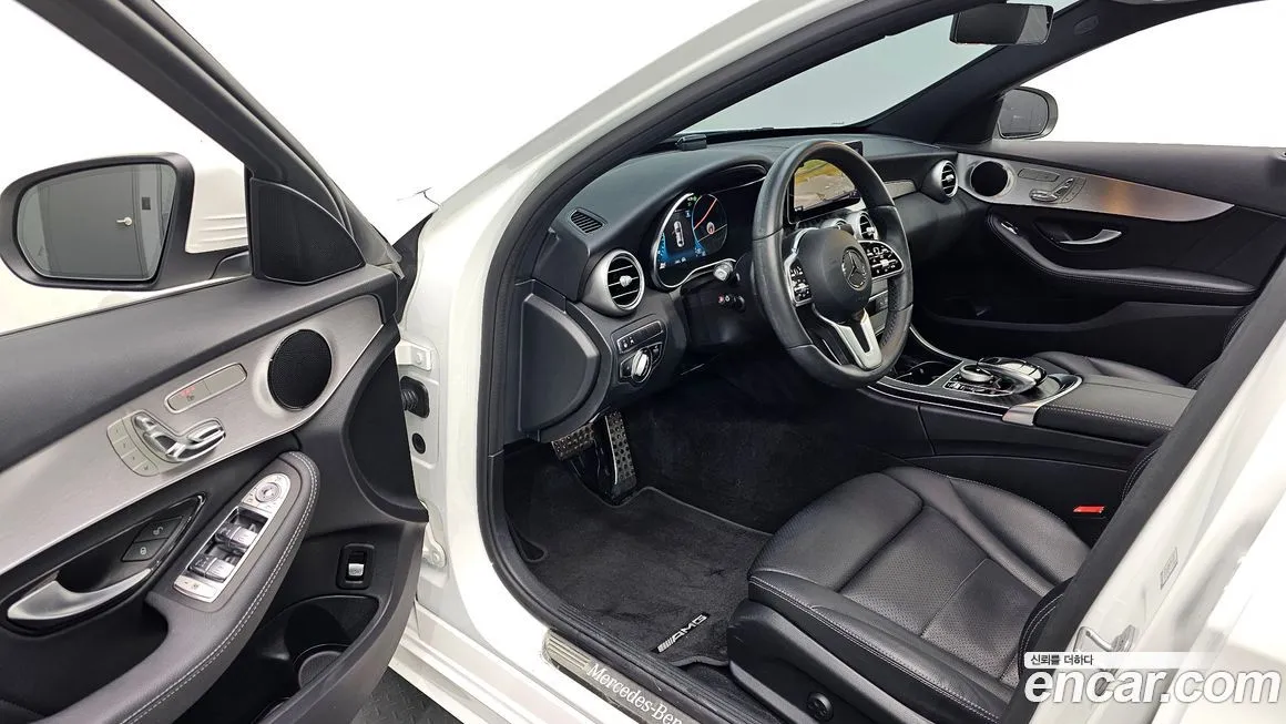 Mercedes-Benz C-Class 2021 из KR, фото 2