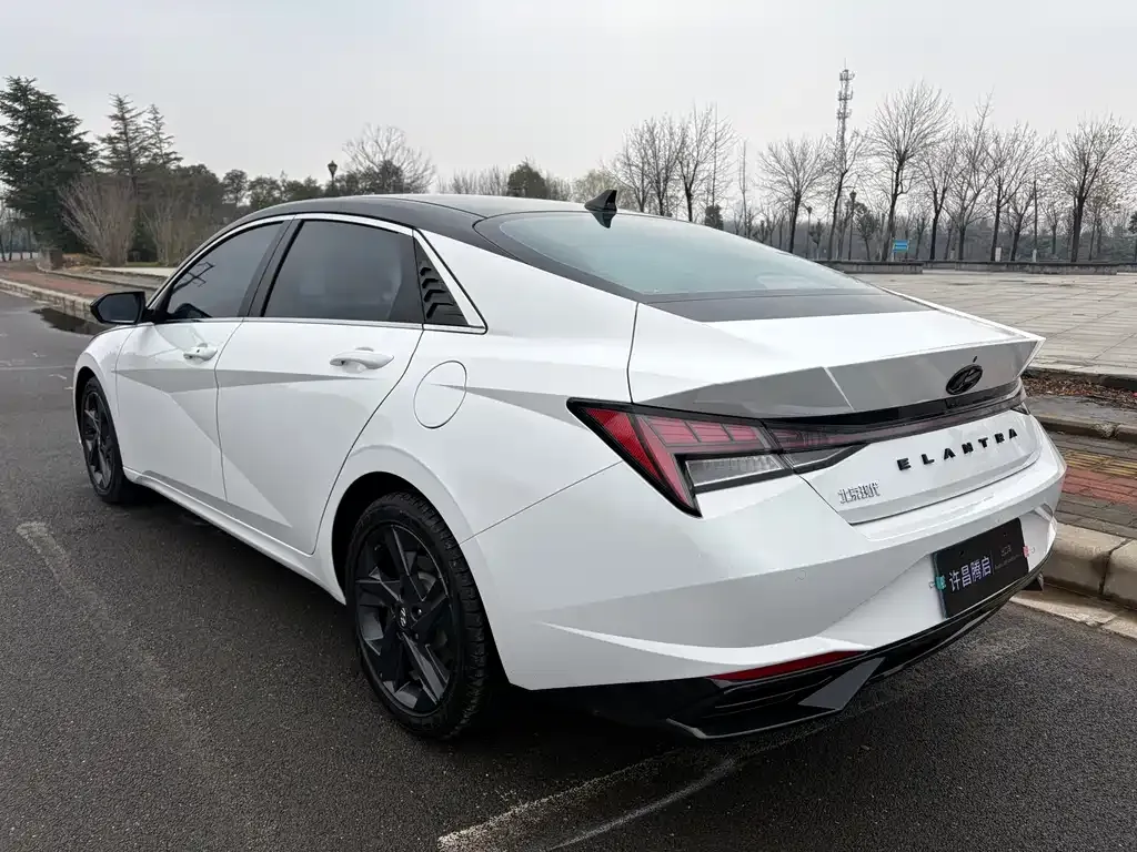 Hyundai Elantra 2023 из CN, фото 10