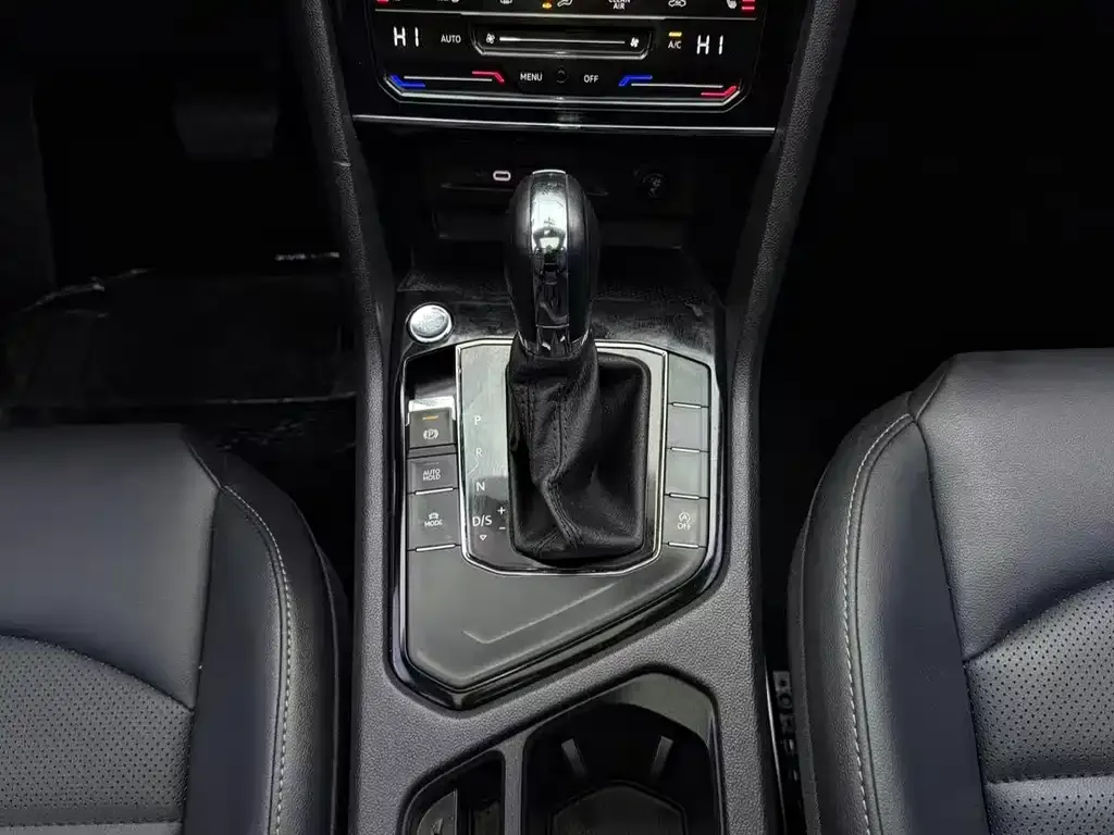 Volkswagen Tharu 2022 из CN, фото 3