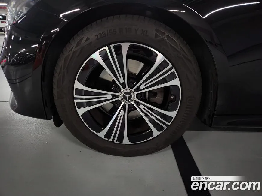 Mercedes-Benz E-Class 2025 из KR, фото 2