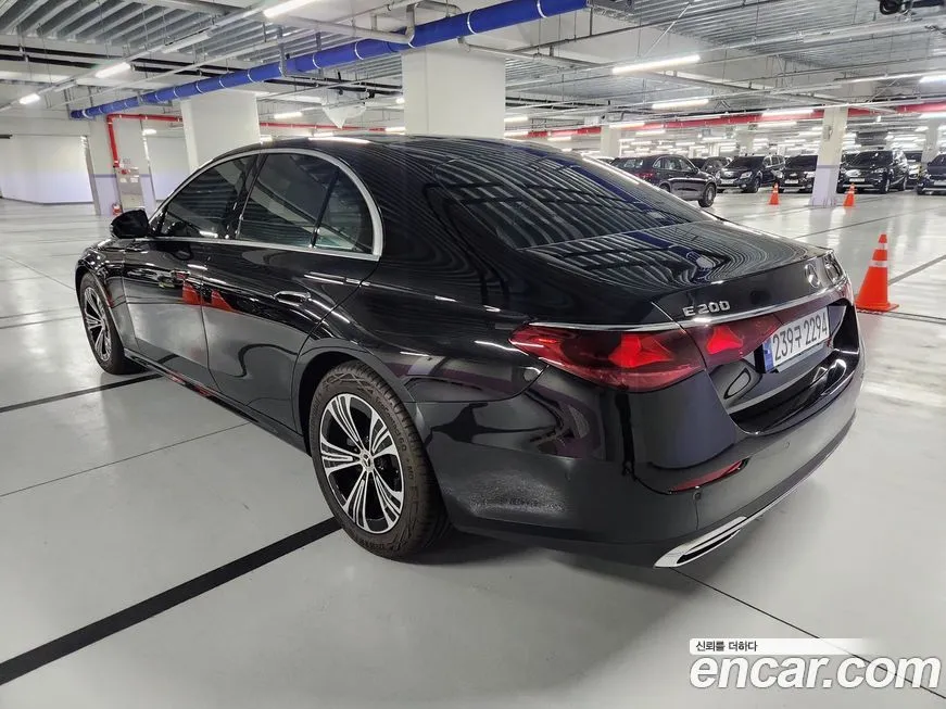 Mercedes-Benz E-Class 2025 из KR, фото 9
