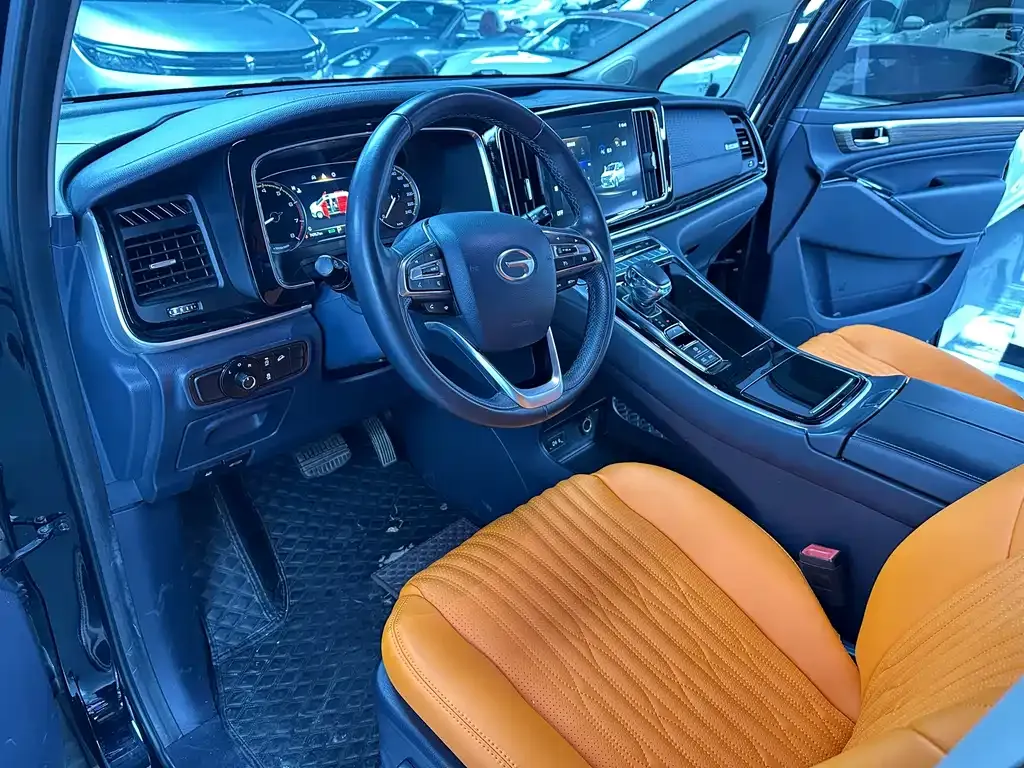 GAC Motor Trumpchi M8 — фото 8