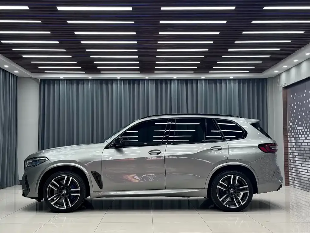 BMW X5 M 2023 из CN, фото 7