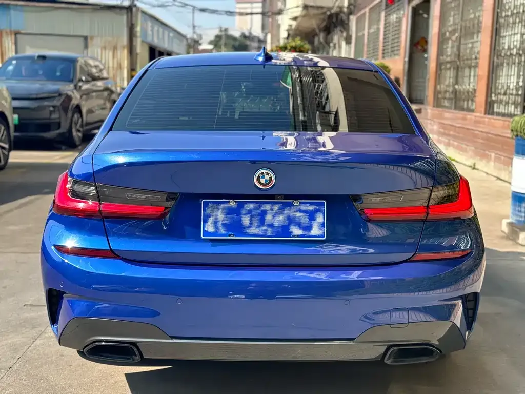 BMW 3 Series 2021 из CN, фото 2