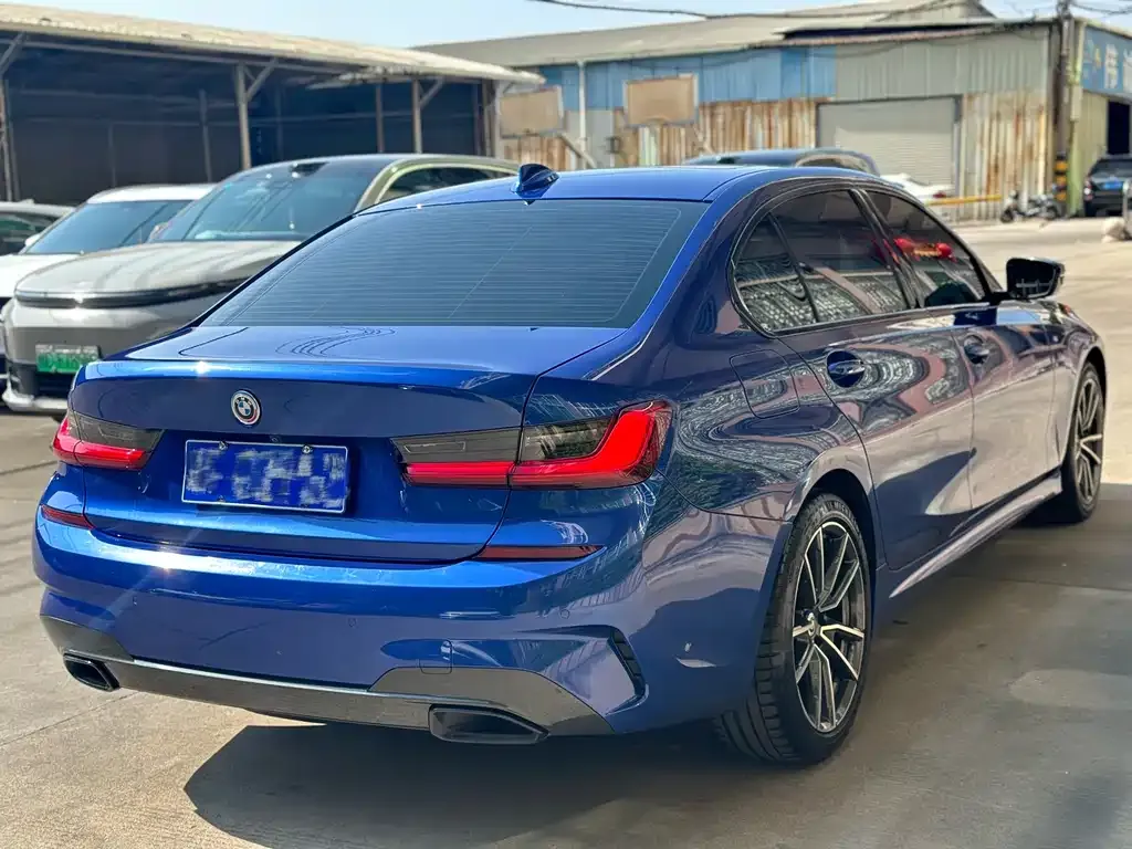 BMW 3 Series 2021 из CN, фото 3