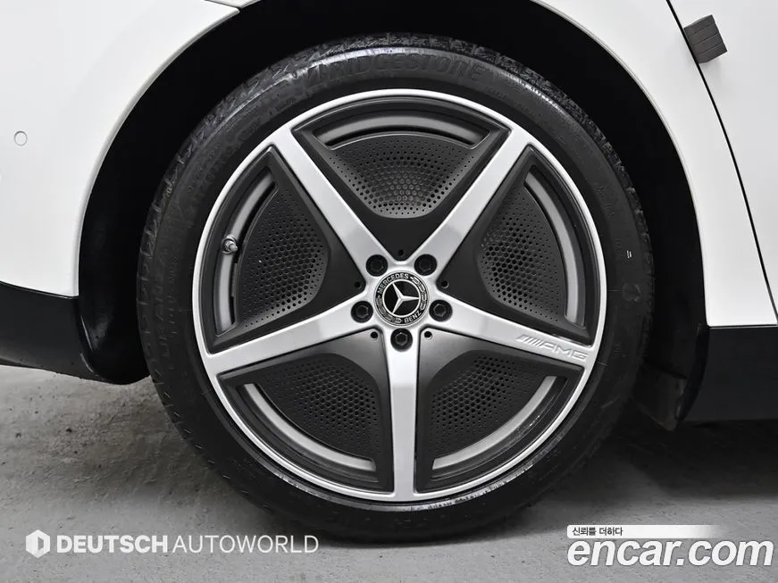 Mercedes-Benz EQE 2023 из KR, фото 3