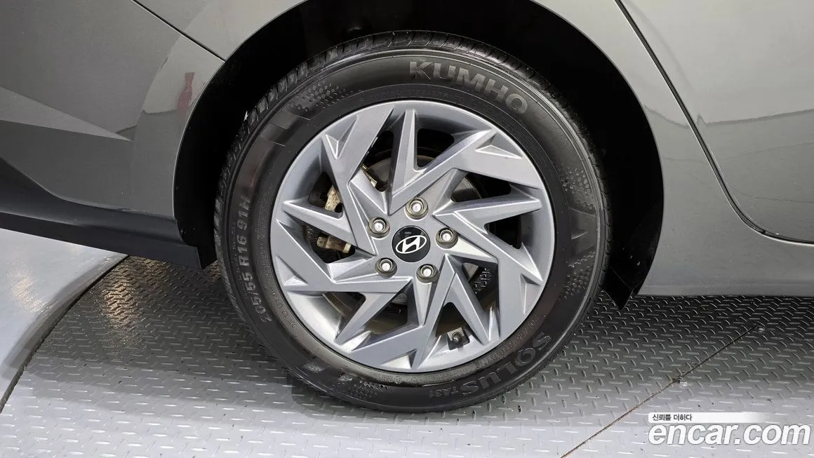 Hyundai AVANTE — фото 4