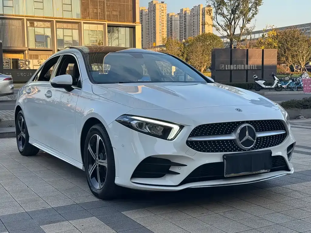Mercedes-Benz A-Class — фото 1