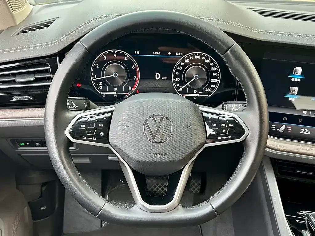 Volkswagen Touareg 2022 из CN, фото 3