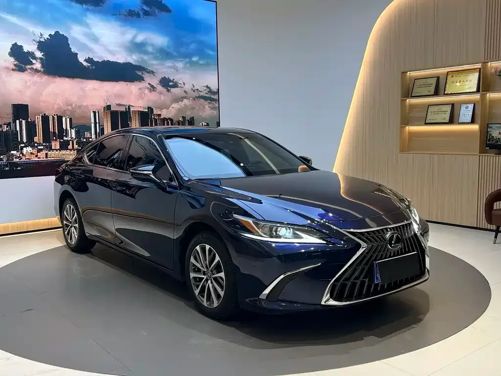 Lexus ES 2023 из CN, фото 3