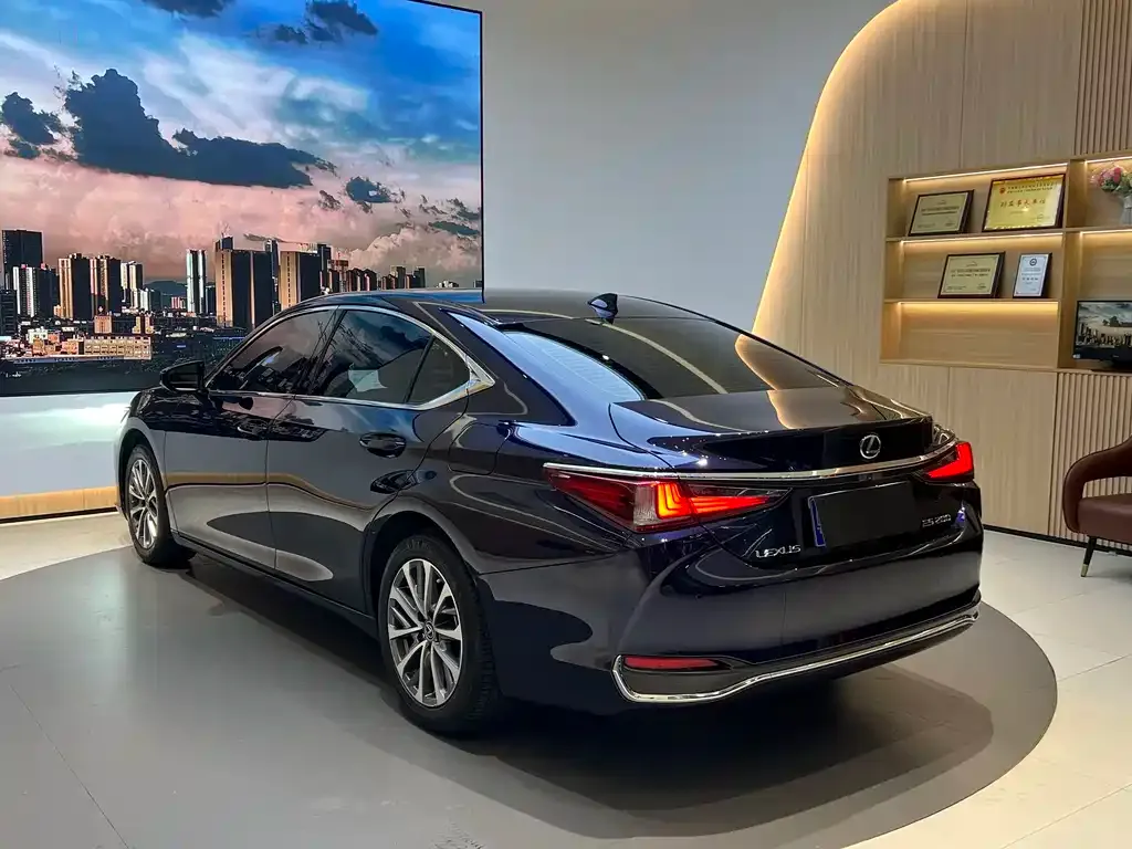 Lexus ES 2023 из CN, фото 8